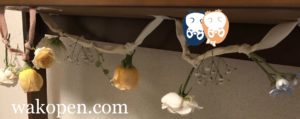 ドライフラワーと小枝の壁飾り